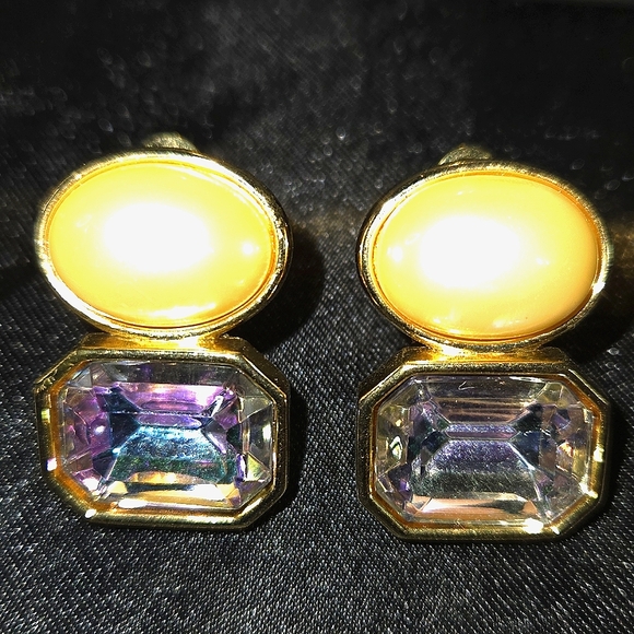 Yves Saint Laurent Jewelry - YSL ✨️Gripoix Crystal & Faux Pearl Earrings (For Pierced Ears)
